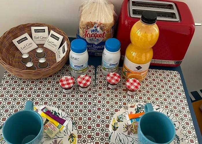 La Petite Jeannette Daire *